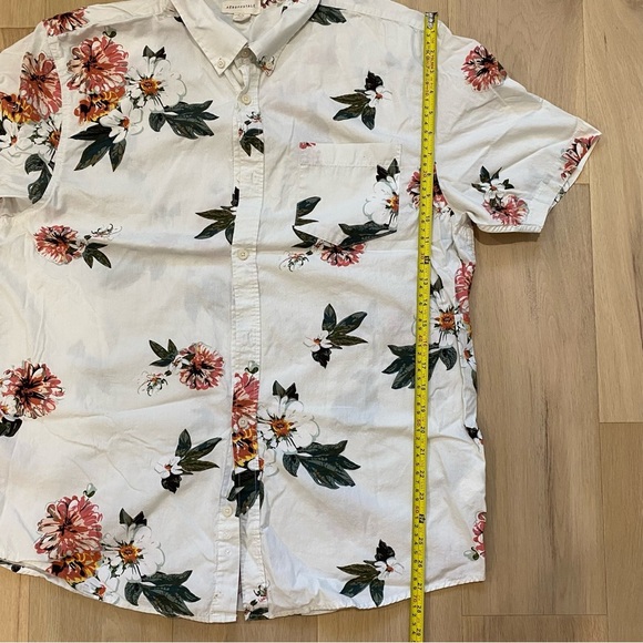 Aéropostale | Men’s White Floral Button Down Shirt 🌺 - Picture 4 of 6